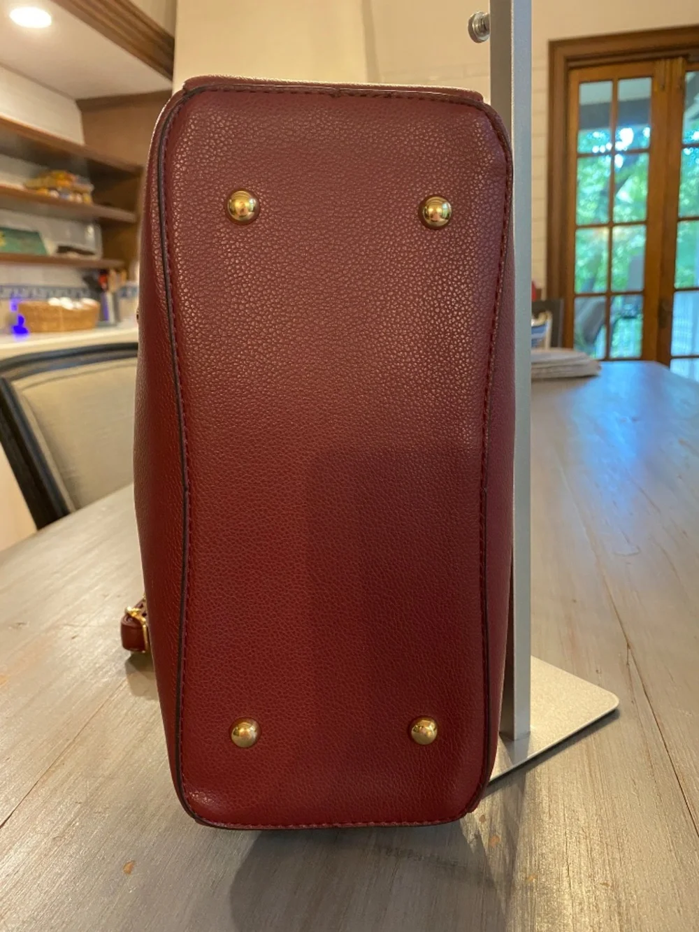 048 - Oakdale Burgundy Faux Leather Handback with Scarf